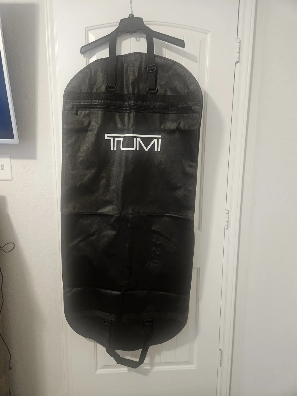 Tumi Black Garment Bag with Front Zip Pocket *NWOT*